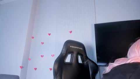 Kimi online show from 02-18-26, 03:13