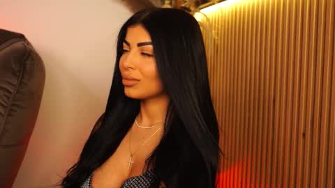 Snapshot of kimybroox chatting on 11-10-25, 10:42 Andreea online show from 11-10-25, 10:42