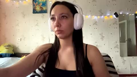 Snapshot of kinacolton chatting on 05-28-26, 01:36 Jenny online show from 05-28-26, 01:36