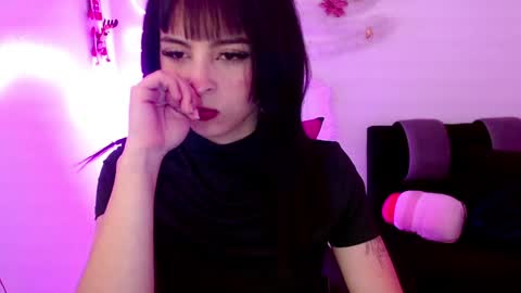Snapshot of kind_scarlett chatting on 01-06-25, 01:09 Kind Scarlett online show from 01-06-25, 01:09