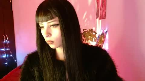 Kind Scarlett online show from 04-28-26, 04:17