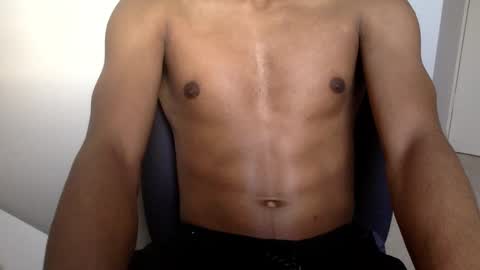 Snapshot of kinda_horny_right_now chatting on 01-01-25, 08:26 Isaac online show from 01-01-25, 08:26