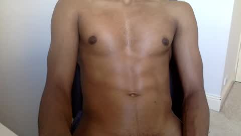 Snapshot of kinda_horny_right_now chatting on 01-16-25, 04:07 Isaac online show from 01-16-25, 04:07