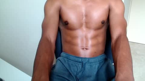 Snapshot of kinda_horny_right_now chatting on 02-16-25, 01:14 Isaac online show from 02-16-25, 01:14
