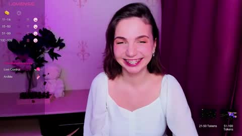 Hazel online show from 03-11-26, 11:22