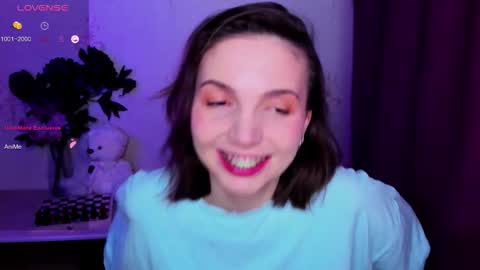 Hazel online show from 03-21-26, 10:46