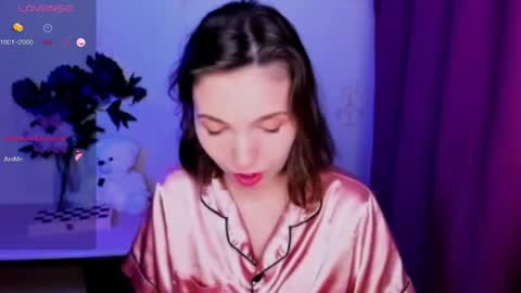 Hazel online show from 04-15-26, 01:45