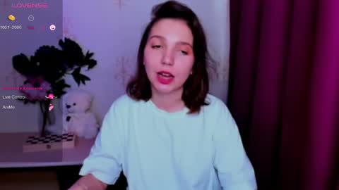 Hazel online show from 04-28-26, 06:18