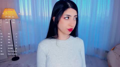 Snapshot of kindraevert chatting on 12-20-25, 04:41 Megan online show from 12-20-25, 04:41