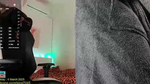 Snapshot of king7045 chatting on 03-02-25, 10:48 king7045 online show from 03-02-25, 10:48