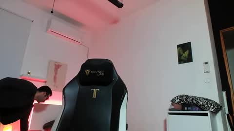 Snapshot of king7045 chatting on 03-09-25, 09:35 king7045 online show from 03-09-25, 09:35