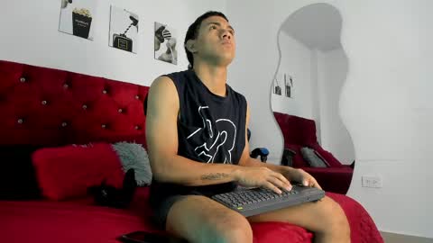 Snapshot of king_ares1 chatting on 05-08-26, 11:04 king_ares1 online show from 05-08-26, 11:04
