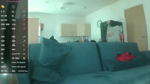 Snapshot of king_asa chatting on 04-14-26, 10:32 Aidan online show from 04-14-26, 10:32