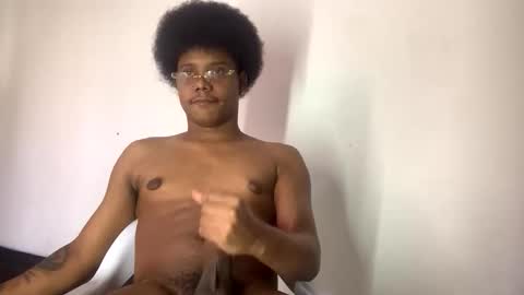 Snapshot of king_chocolate_ chatting on 12-13-25, 09:20 Juan David online show from 12-13-25, 09:20