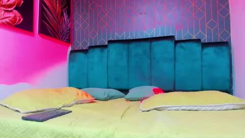 Angel Falconer online show from 09-13-25, 06:02