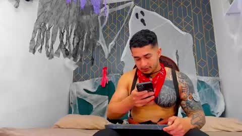 Angel Falconer online show from 10-10-25, 02:10