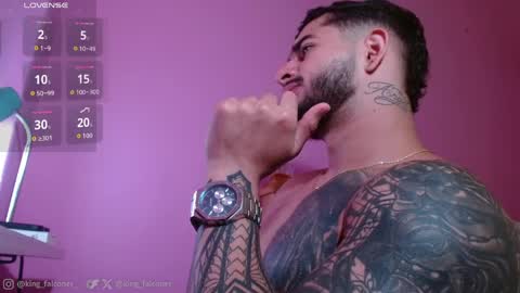 Angel Falconer online show from 04-12-26, 01:32