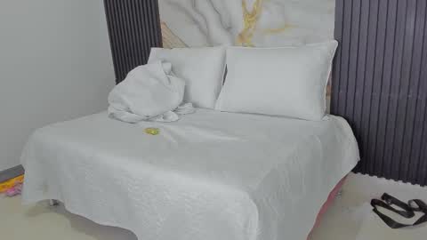    KING     online show from 10-08-25, 10:35