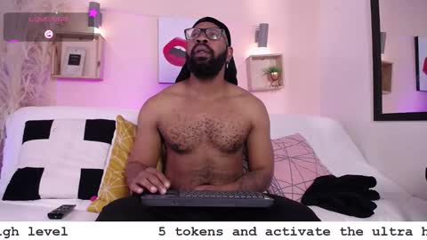 Snapshot of king_mallik chatting on 09-09-25, 02:27 Malik  online show from 09-09-25, 02:27