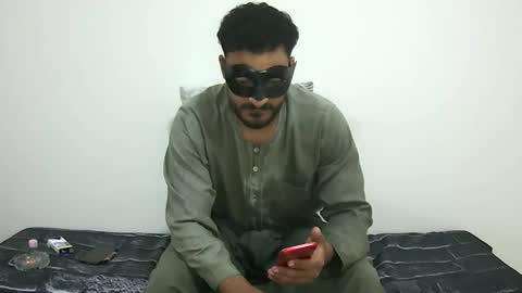 Snapshot of king_of_arabians chatting on 06-11-26, 12:32 king_of_arabians online show from 06-11-26, 12:32