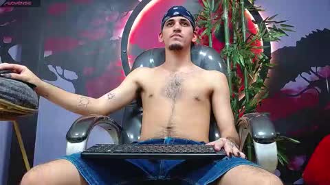 king voy online show from 11-23-25, 08:30