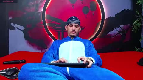 king voy online show from 11-30-25, 03:10