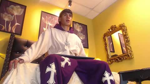 Snapshot of king_yer chatting on 12-05-25, 04:21 Yer online show from 12-05-25, 04:21