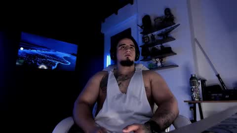 King Bear online show from 09-21-25, 01:57