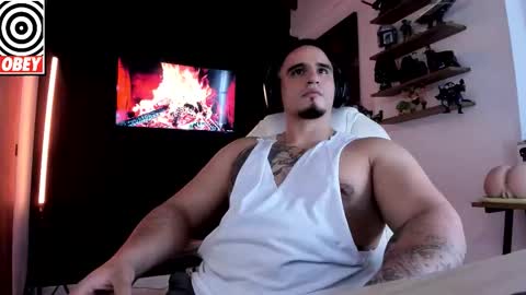 King Bear online show from 10-02-25, 10:17