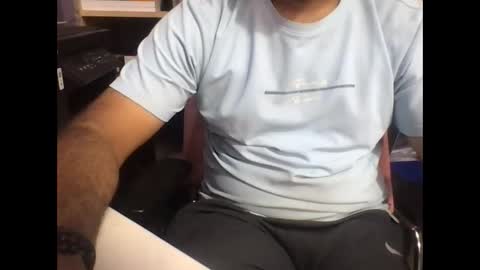 kingcobra_08 online show from 05-13-26, 02:42