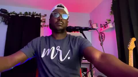 Snapshot of kingcorbra chatting on 12-15-24, 08:08 KC online show from 12-15-24, 08:08