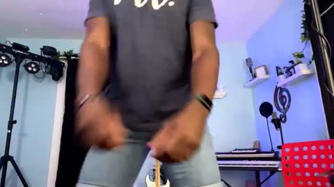 Snapshot of kingcorbra chatting on 01-29-25, 04:58 KC online show from 01-29-25, 04:58