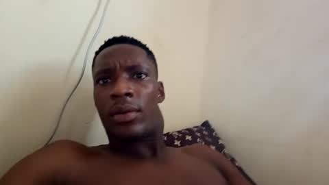 Snapshot of kingemizzy chatting on 10-17-25, 11:57 kingemizzy online show from 10-17-25, 11:57