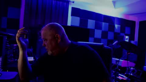 King James VIII online show from 02-16-26, 05:36