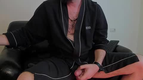 The King online show from 02-10-25, 05:41