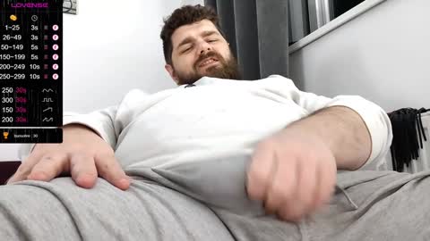 Snapshot of kingmarti chatting on 12-24-24, 03:27 Marti online show from 12-24-24, 03:27