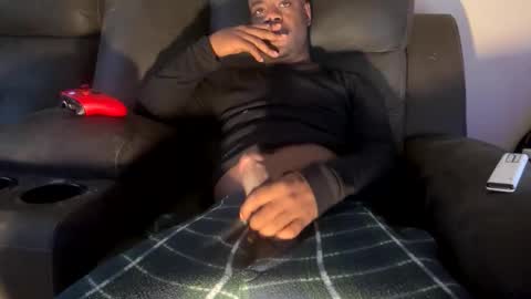 Snapshot of kingofkingz74 chatting on 11-13-25, 02:16 kingofkingz74 online show from 11-13-25, 02:16