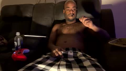 Snapshot of kingofkingz74 chatting on 12-04-25, 03:05 kingofkingz74 online show from 12-04-25, 03:05