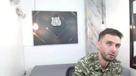 KING  online show from 03-25-26, 02:50