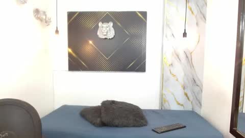 KING  online show from 04-27-26, 03:48