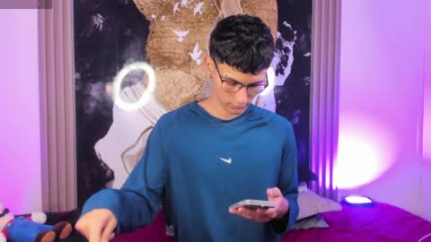  A L E X  online show from 04-28-26, 07:02