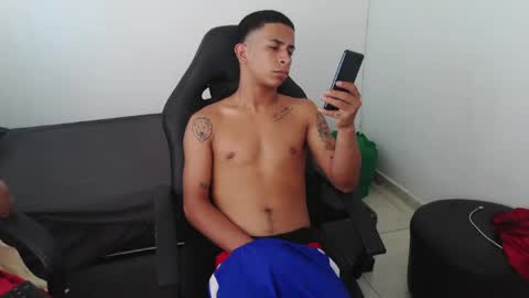 DOMINANT ALPHA KINGS online show from 04-23-26, 06:54