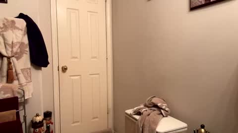 Snapshot of kingslimfresh chatting on 11-30-25, 07:56 kingslimfresh online show from 11-30-25, 07:56