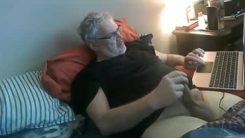 Snapshot of kingtongue10 chatting on 01-14-25, 01:49 kingtongue10 online show from 01-14-25, 01:49