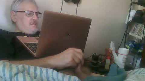 Snapshot of kingtongue10 chatting on 02-07-26, 04:00 kingtongue10 online show from 02-07-26, 04:00