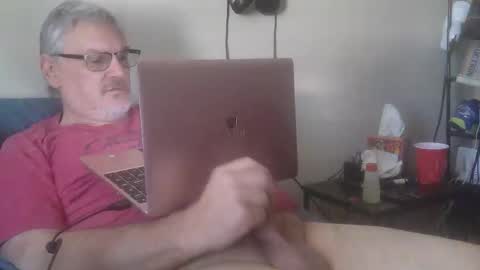 Snapshot of kingtongue10 chatting on 02-16-26, 07:43 kingtongue10 online show from 02-16-26, 07:43