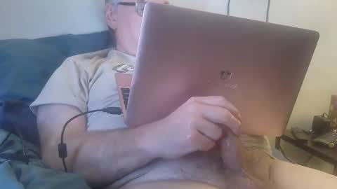 Snapshot of kingtongue10 chatting on 02-27-26, 10:10 kingtongue10 online show from 02-27-26, 10:10