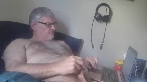 Snapshot of kingtongue10 chatting on 03-06-26, 09:00 kingtongue10 online show from 03-06-26, 09:00