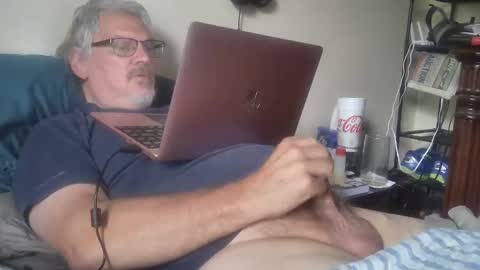 kingtongue10 online show from 05-06-26, 08:14
