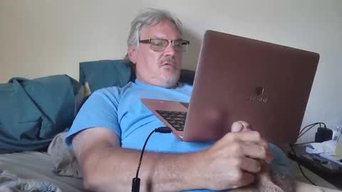 kingtongue10 online show from 05-18-26, 11:10